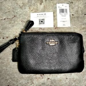 New with Tags Women's Black Leather Coach Double Zipper Coach Wristlet